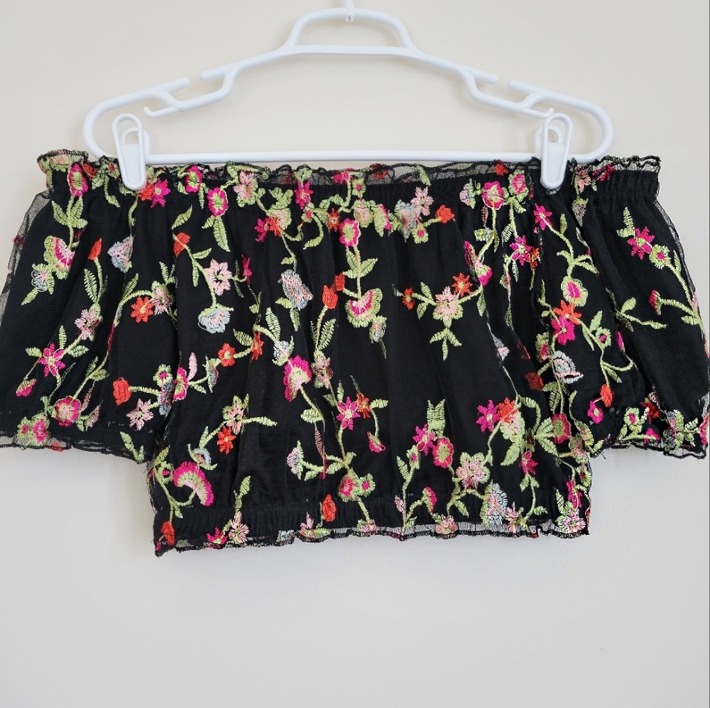 Black Floral Off-the-Shoulder Crop Top